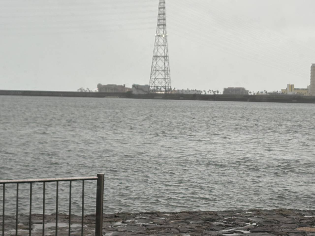 台風通過中🌊
